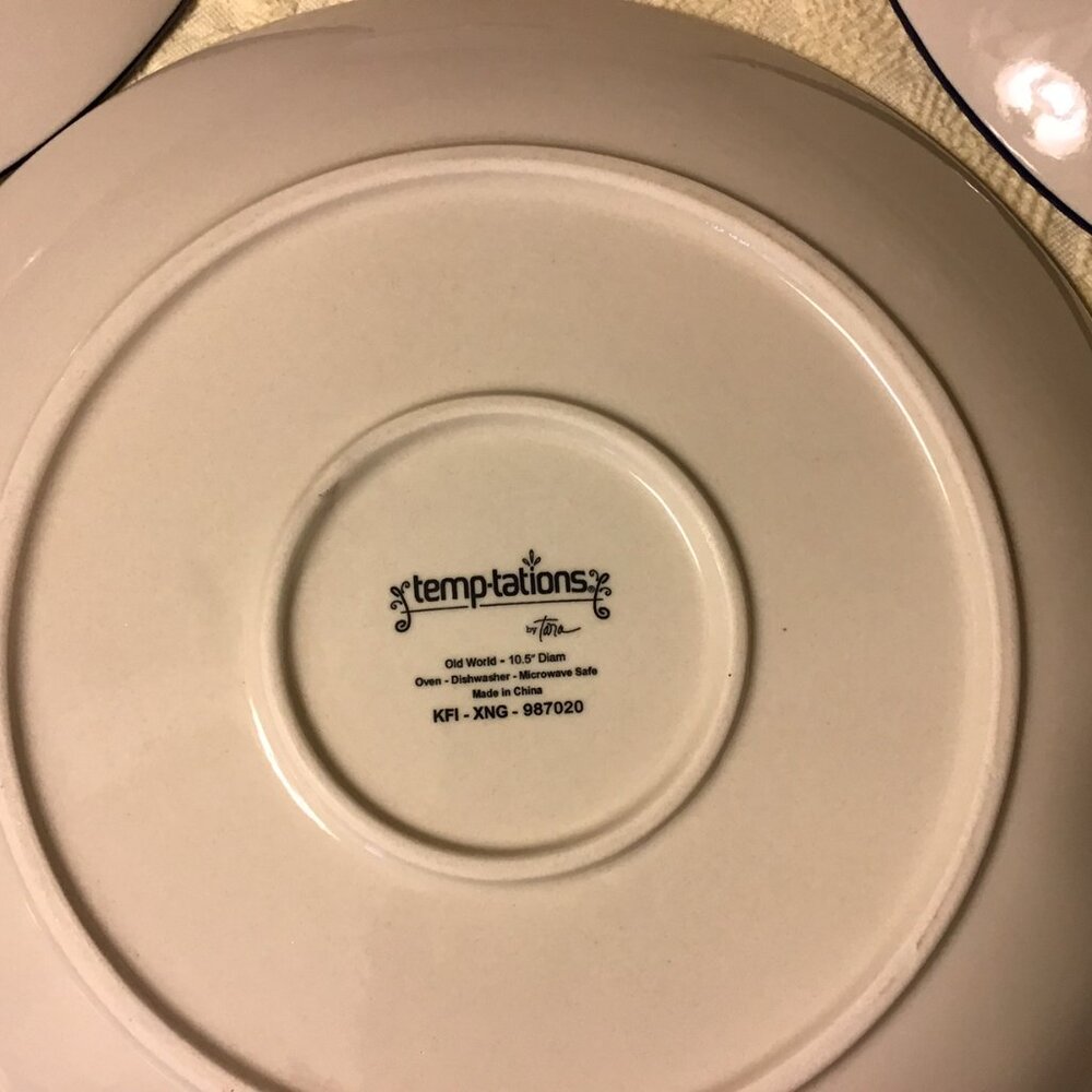NEW Temptations 10.5" old world blue dinner plates (4) - Picture 4 of 8